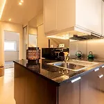 Duplex With Terrace, Comfort In Downtown * Lissabon